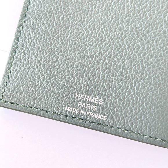 Hermes Card Petit Card Holder - Picture 3 of 3